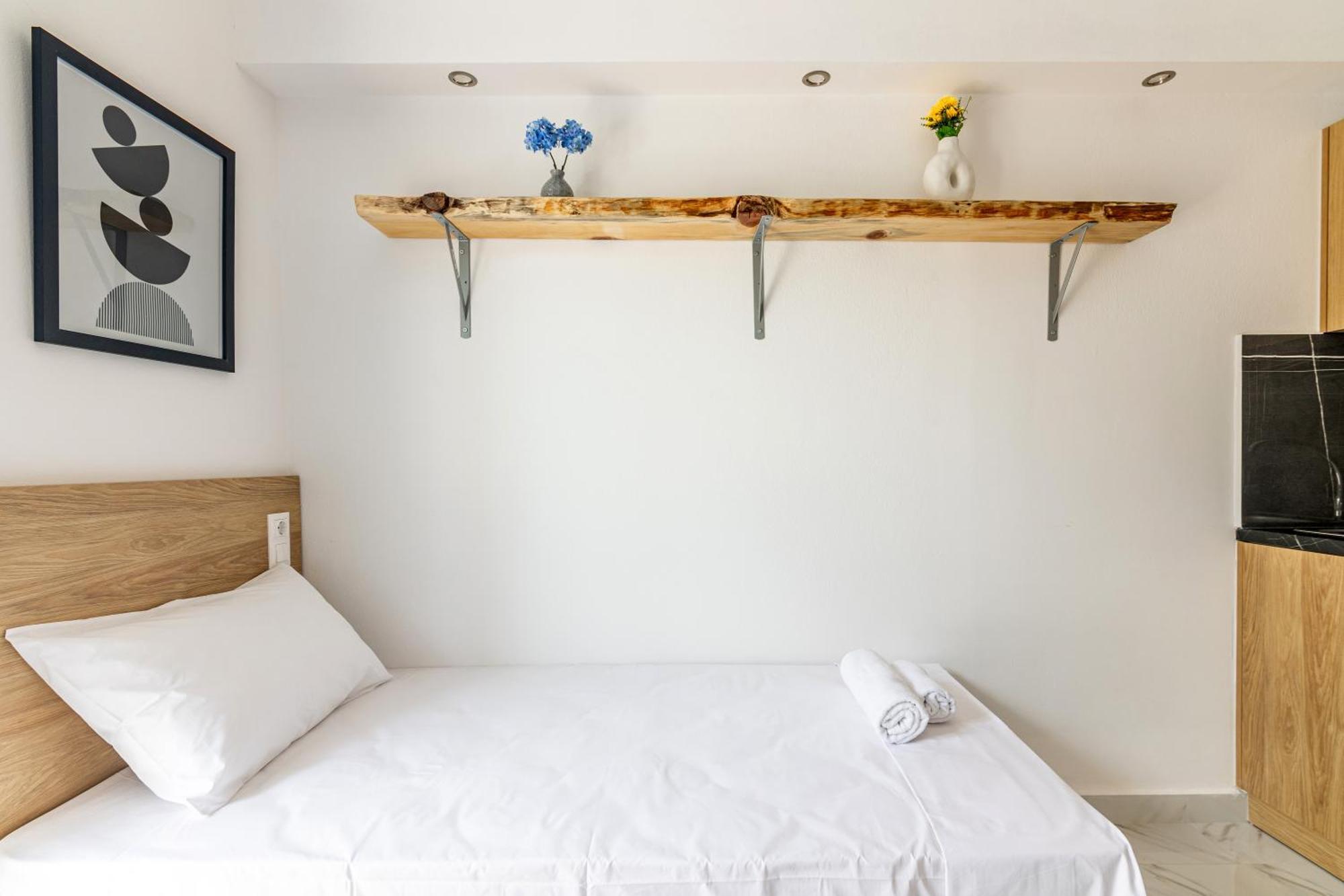 Fysalida's Coastal Gem 7 - Steps Away From The Sea