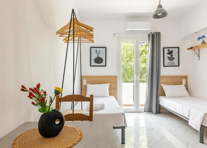 Fysalida\'S Coastal Gem 7 - Steps Away From The Sea